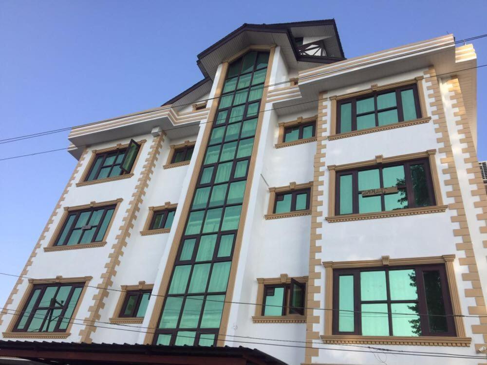 Hotel Royal Milad Srinagar  Exterior photo